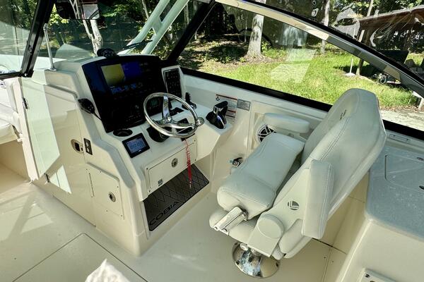 28ft Cobia Yacht For Sale