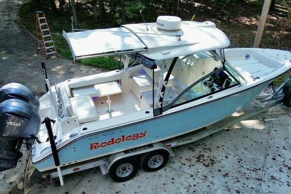 28ft Cobia Yacht For Sale