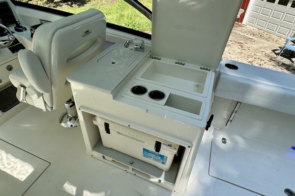 28ft Cobia Yacht For Sale