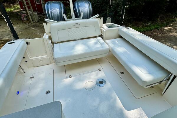 28ft Cobia Yacht For Sale