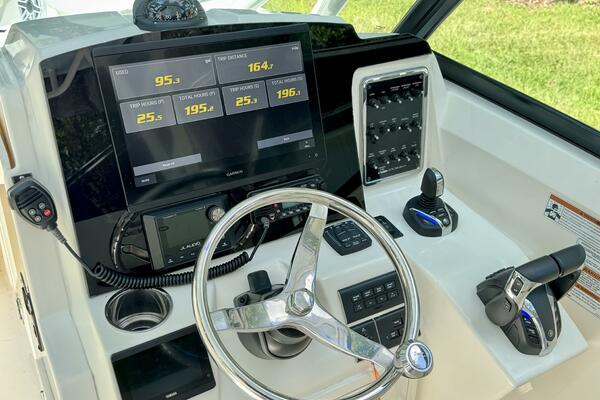 28ft Cobia Yacht For Sale