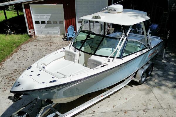 28ft Cobia Yacht For Sale