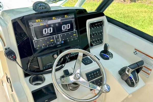 28ft Cobia Yacht For Sale