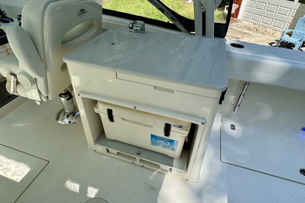 28ft Cobia Yacht For Sale