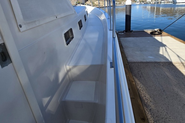 Photo of the 1989 Offshore Yachts 48 Sedan "THE WETBAR"