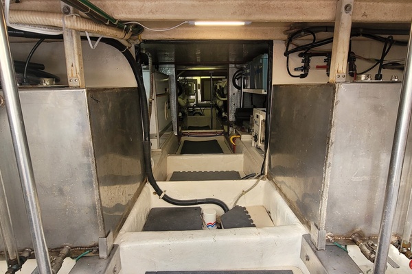 THE WETBAR 48ft Offshore Yachts Yacht For Sale