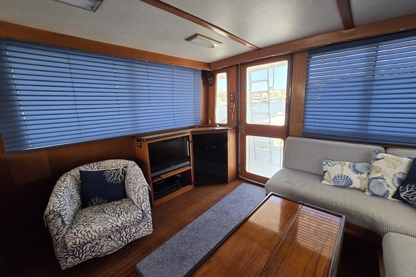 THE WETBAR 48ft Offshore Yachts Yacht For Sale