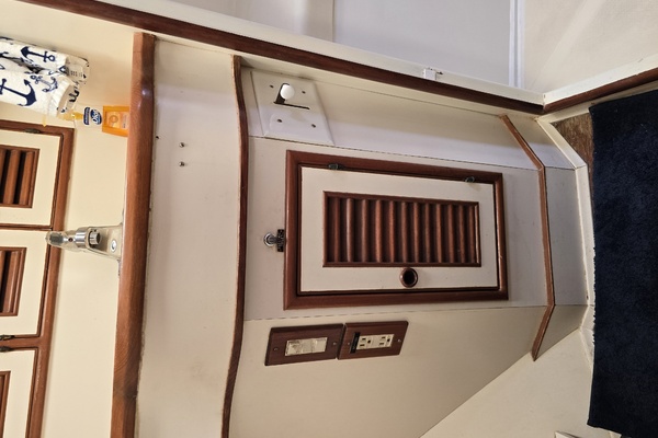THE WETBAR 48ft Offshore Yachts Yacht For Sale