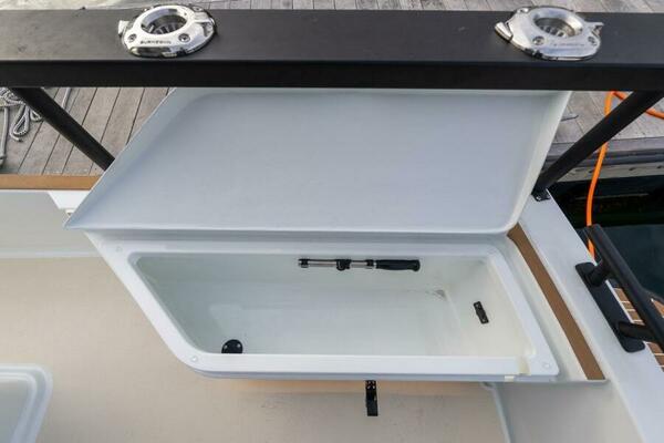 450k    650k Stock 3 27ft Targa Yacht For Sale