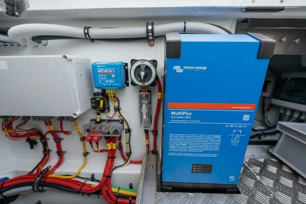 450k    650k Stock 3 27ft Targa Yacht For Sale