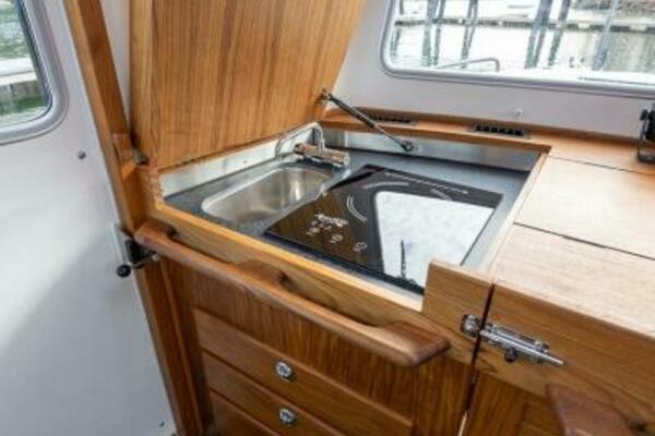 450k    650k Stock 3 27ft Targa Yacht For Sale