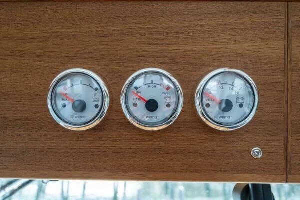 450k    650k Stock 3 27ft Targa Yacht For Sale