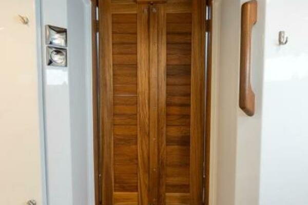 450k    650k Stock 3 27ft Targa Yacht For Sale