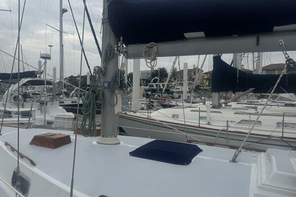 38ft Morgan Yacht For Sale