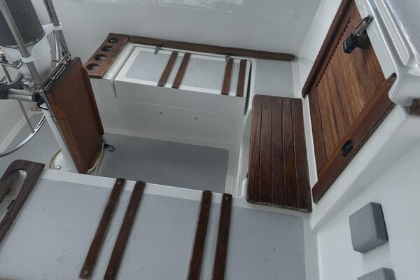 38ft Morgan Yacht For Sale