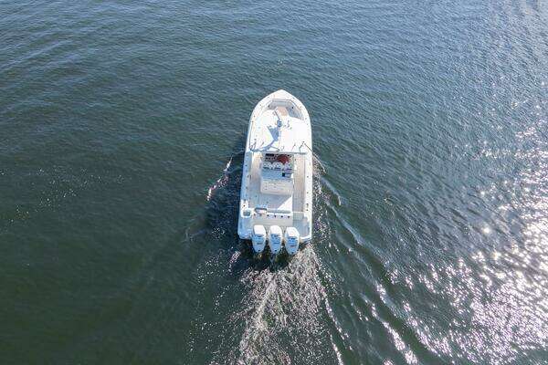 Boston Whaler 350 Outrage Yacht For Sale