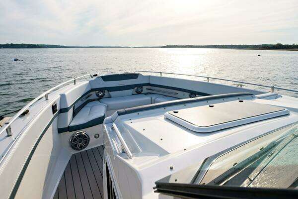 Formula 400 Super Sport Crossover Yacht For Sale