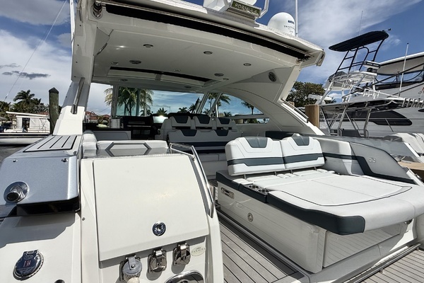Formula 400 Super Sport Crossover Yacht For Sale