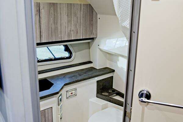 Formula 400 Super Sport Crossover Yacht For Sale