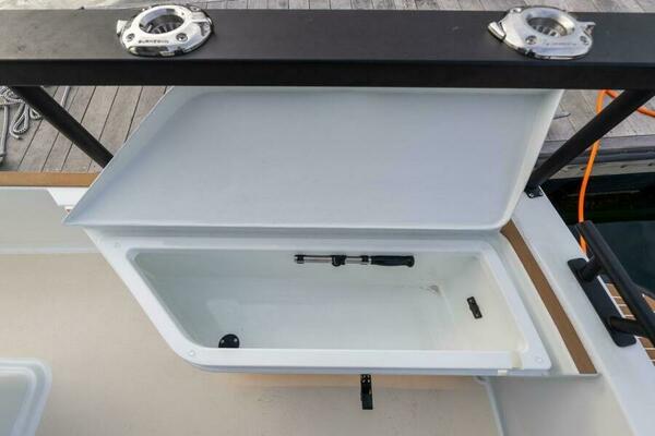 450k    650k Stock 3 27ft Targa Yacht For Sale