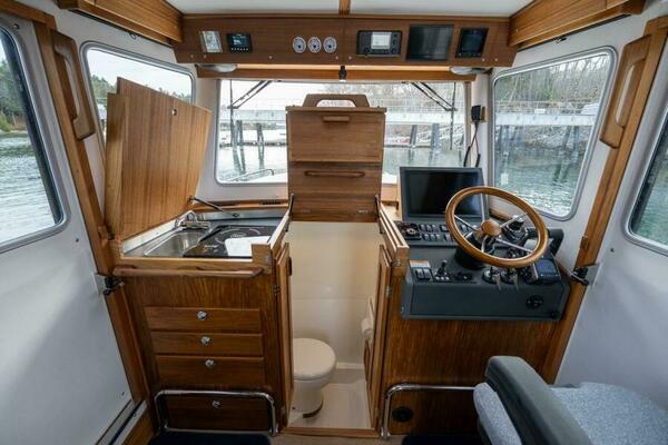 450k    650k Stock 3 27ft Targa Yacht For Sale