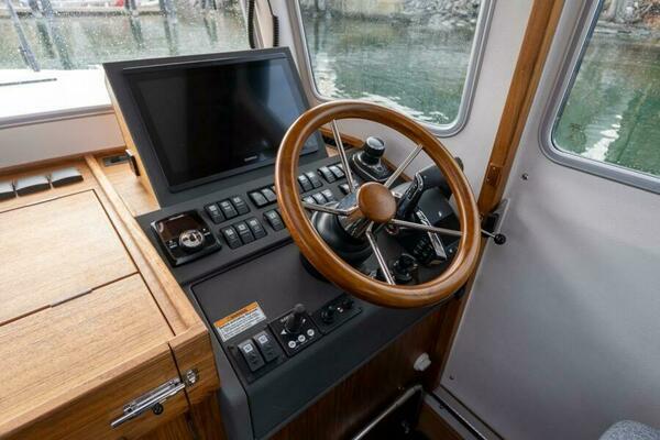 450k    650k Stock 3 27ft Targa Yacht For Sale