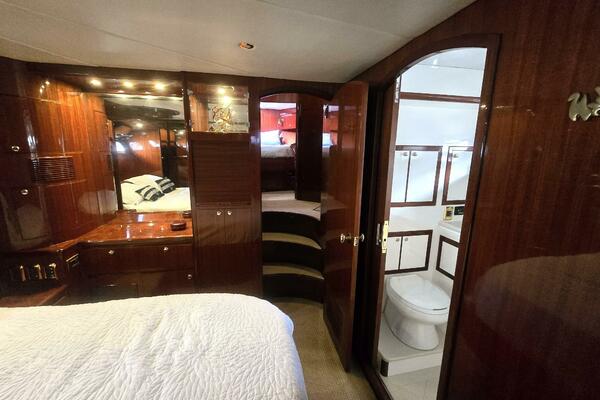White Pearl 1 56ft Hampton Yacht For Sale