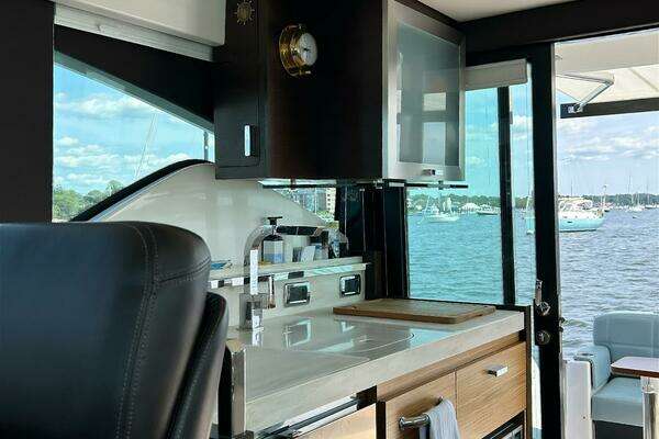 Tiara Yachts C39 Coupe Yacht For Sale