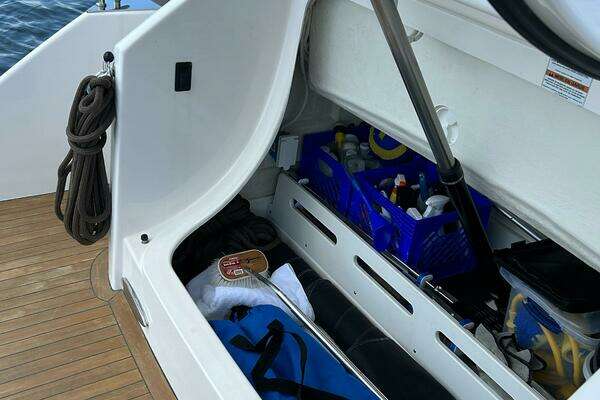 Tiara Yachts C39 Coupe Yacht For Sale