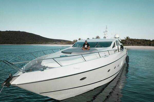 Sunseeker Predator 82 Yacht For Sale