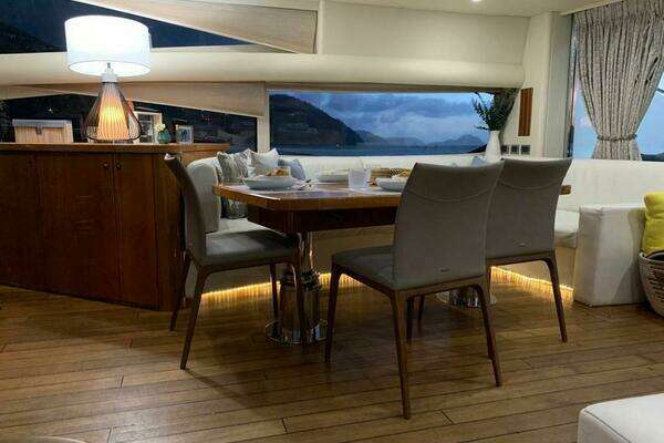 Sunseeker Predator 82 Yacht For Sale