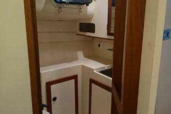 30ft Albin Yacht For Sale