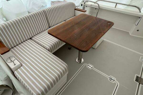 Back Cove 39O Yacht For Sale