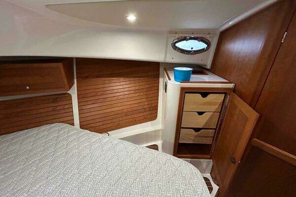Back Cove 39O Yacht For Sale