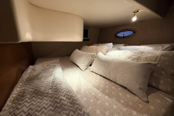 38ft Silverton Yacht For Sale