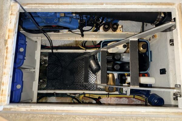 38ft Silverton Yacht For Sale