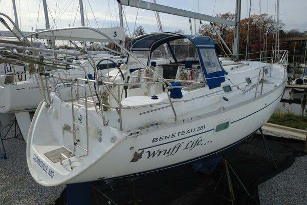 36ft Beneteau Yacht For Sale