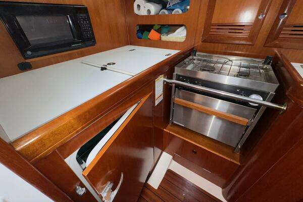 Beneteau 361 Yacht For Sale