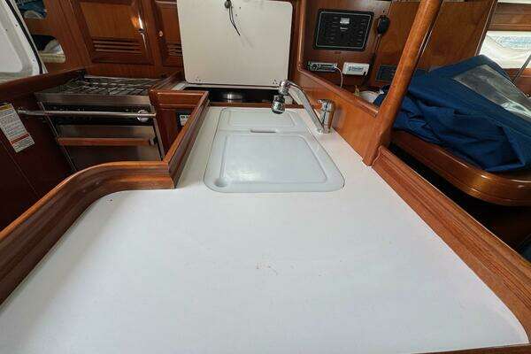 Beneteau 361 Yacht For Sale