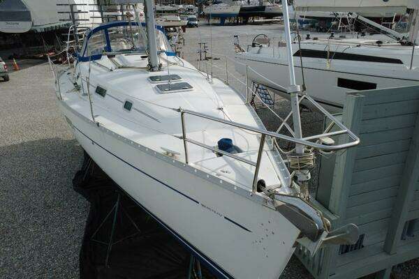 Photo of the 2002 Beneteau 361 "WRUFF LIFE"