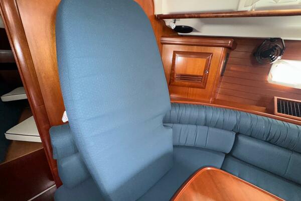 36ft Beneteau Yacht For Sale