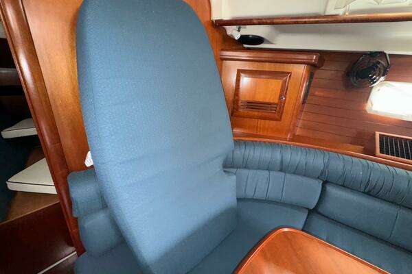 Beneteau 361 Yacht For Sale