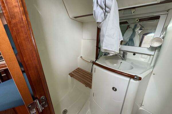 Beneteau 361 Yacht For Sale