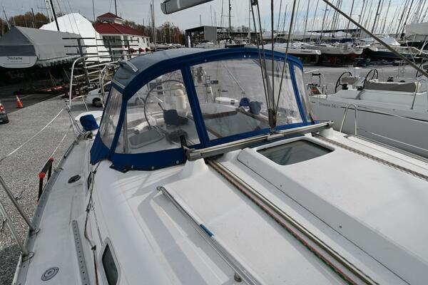 36ft Beneteau Yacht For Sale
