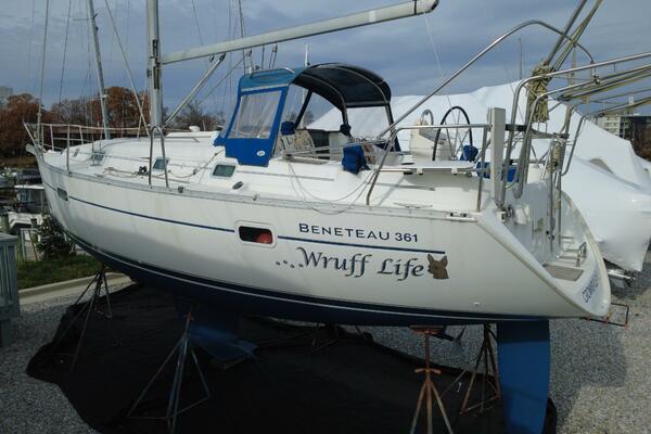 36ft Beneteau Yacht For Sale