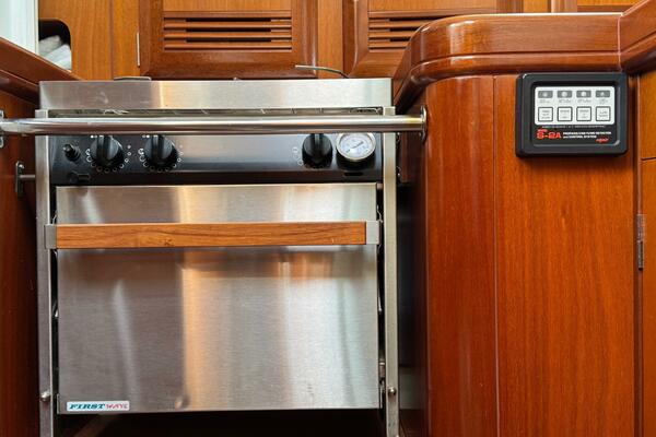 36ft Beneteau Yacht For Sale