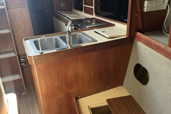 36ft S2 Yacht For Sale