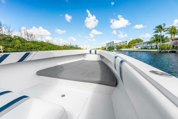 26ft Island Runner Yacht For Sale