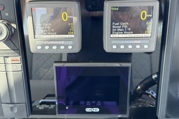 54ft Aquila Yacht For Sale