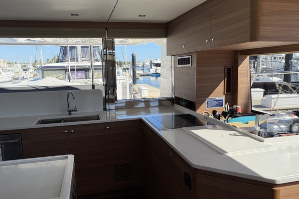 54ft Aquila Yacht For Sale
